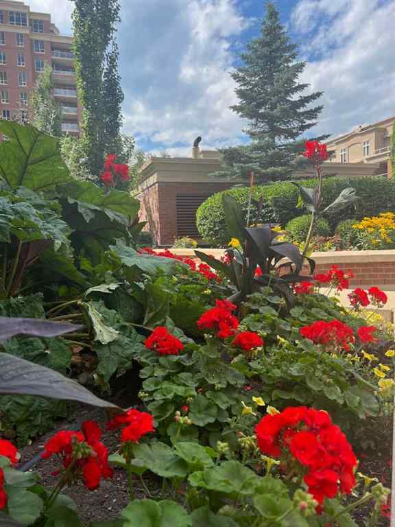 MLS® A2196409 - Unit #702 600 Princeton Way SW in Eau Claire Calgary, Residential
