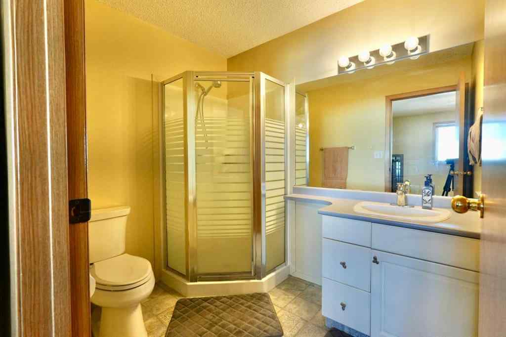 MLS® A2196477 - 12717 92 Street  in Shaftesbury Estates Peace River, Residential
