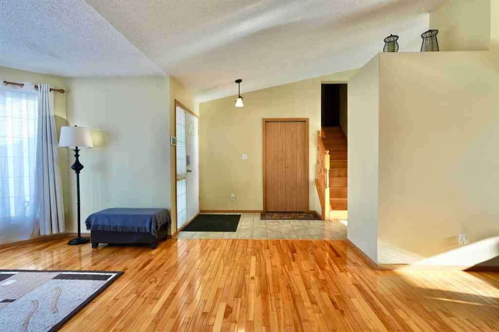 MLS® A2196477 - 12717 92 Street  in Shaftesbury Estates Peace River, Residential