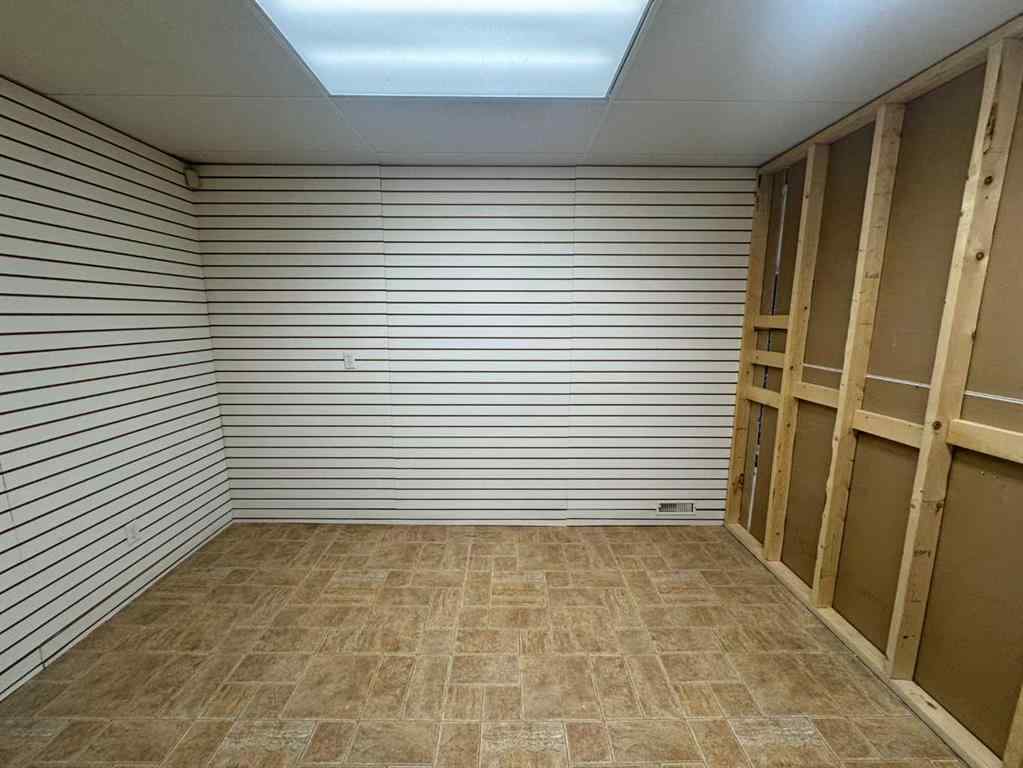 MLS® A2196505 - 116 Centre Street N in NONE Sundre, Commercial
