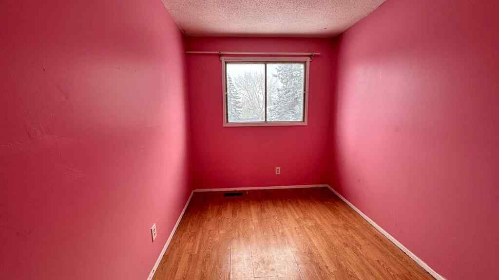 MLS® A2196539 - 6551 Huntsbay Road NW in Huntington Hills Calgary, Residential