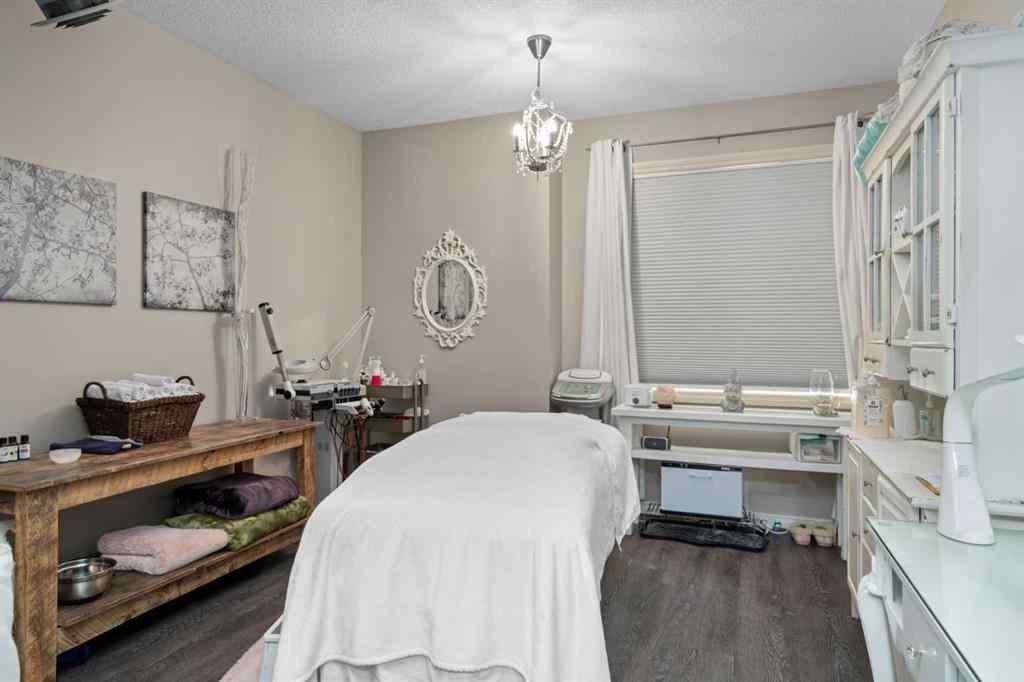MLS® A2196830 - Unit #200 14 Crystalridge Drive  in Crystalridge Okotoks, Commercial