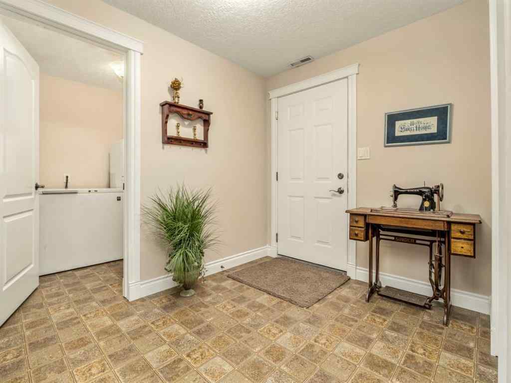 MLS® A2196878 - 321 10 Street W in NONE Cardston, Residential