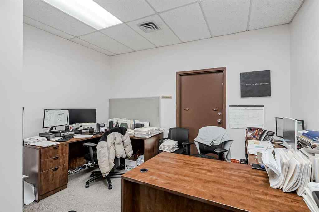 MLS® A2196917 - Unit #25 1725 30 Avenue NE in South Airways Calgary, Commercial