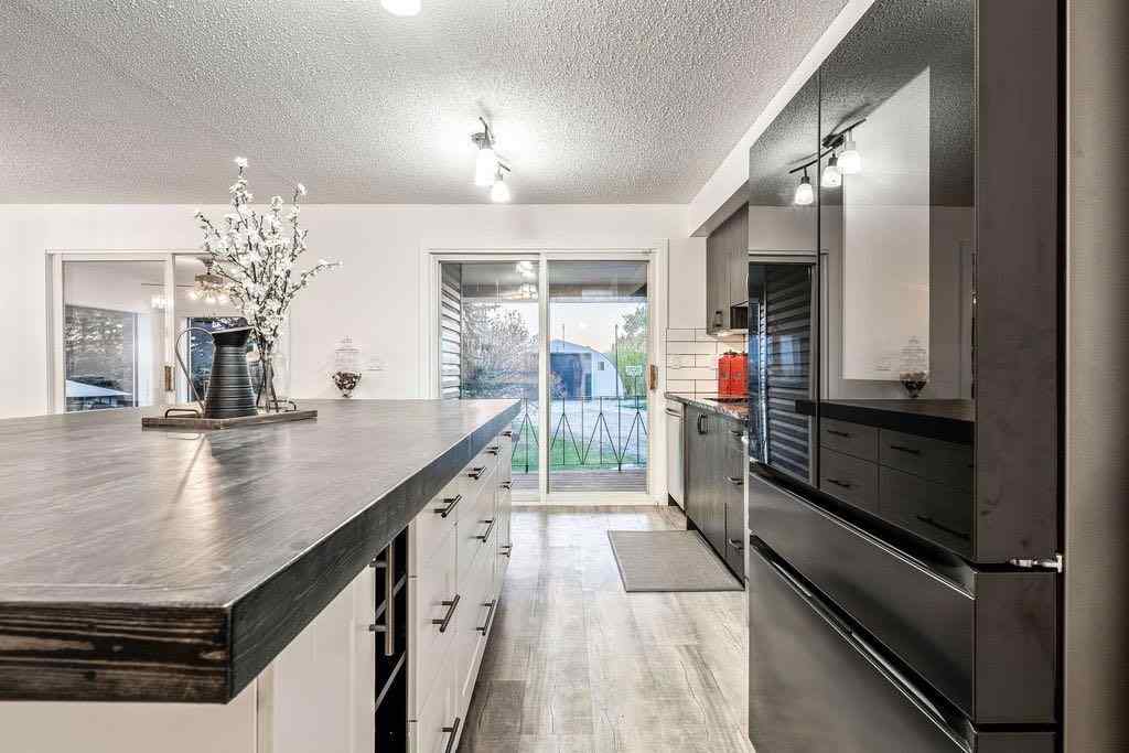 MLS® A2197063 - 271159 Range Road 283   in NONE Rural Rocky View County, Residential
