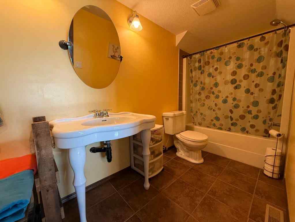 MLS® A2197096 - 65302 Highway 43   in NONE Rural Greenview No. 16, M.D. of, Residential