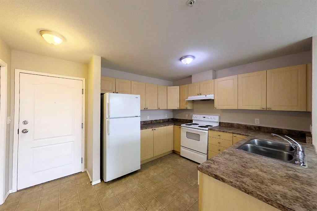 MLS® A2197242 - Unit #302 1615 41 Street  in Edson Edson, Residential