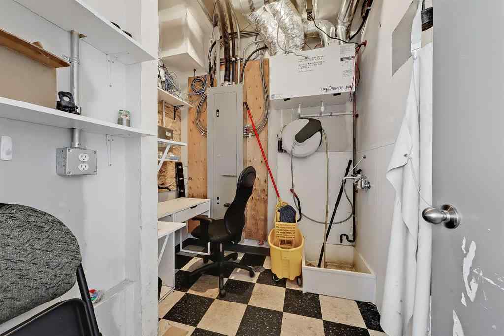 MLS® A2197518 - 101, 701 Centre Street SW in Central High River High River, Commercial