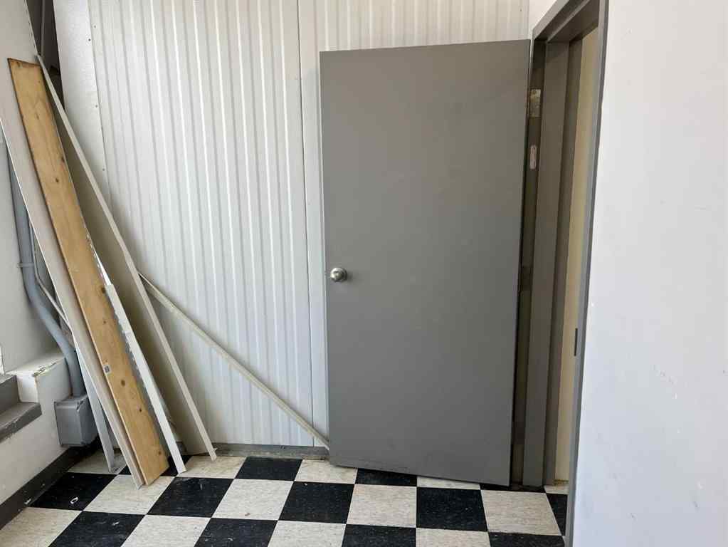 MLS® A2197518 - 101, 701 Centre Street SW in Central High River High River, Commercial