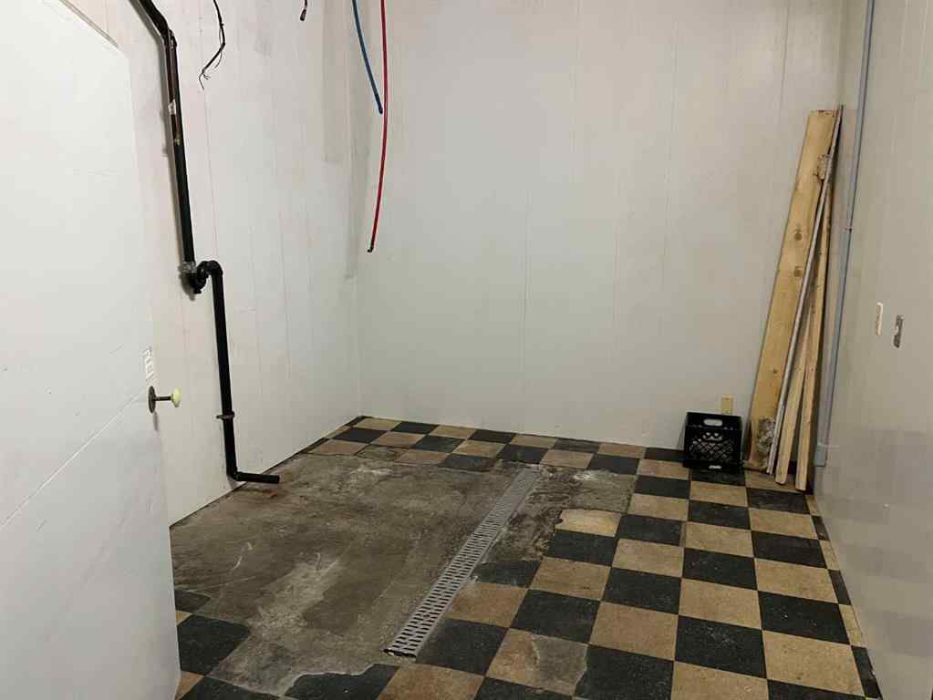 MLS® A2197518 - 101, 701 Centre Street SW in Central High River High River, Commercial