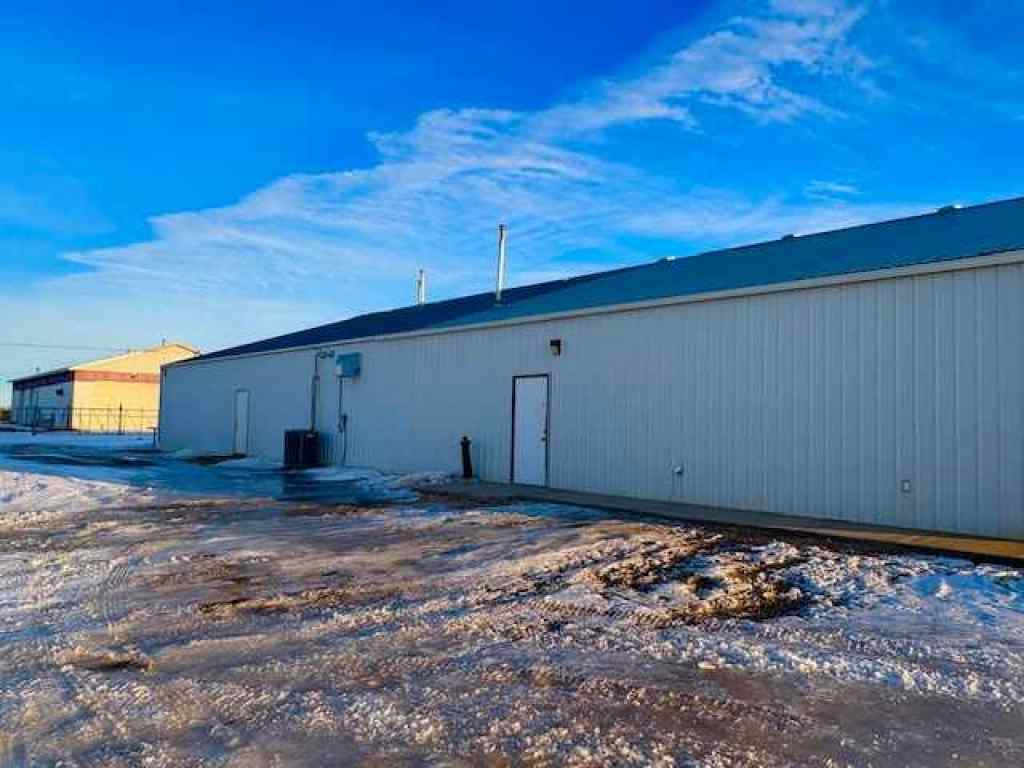 MLS® A2197745 - 4624 47 Street  in Hardisty Hardisty, Commercial
