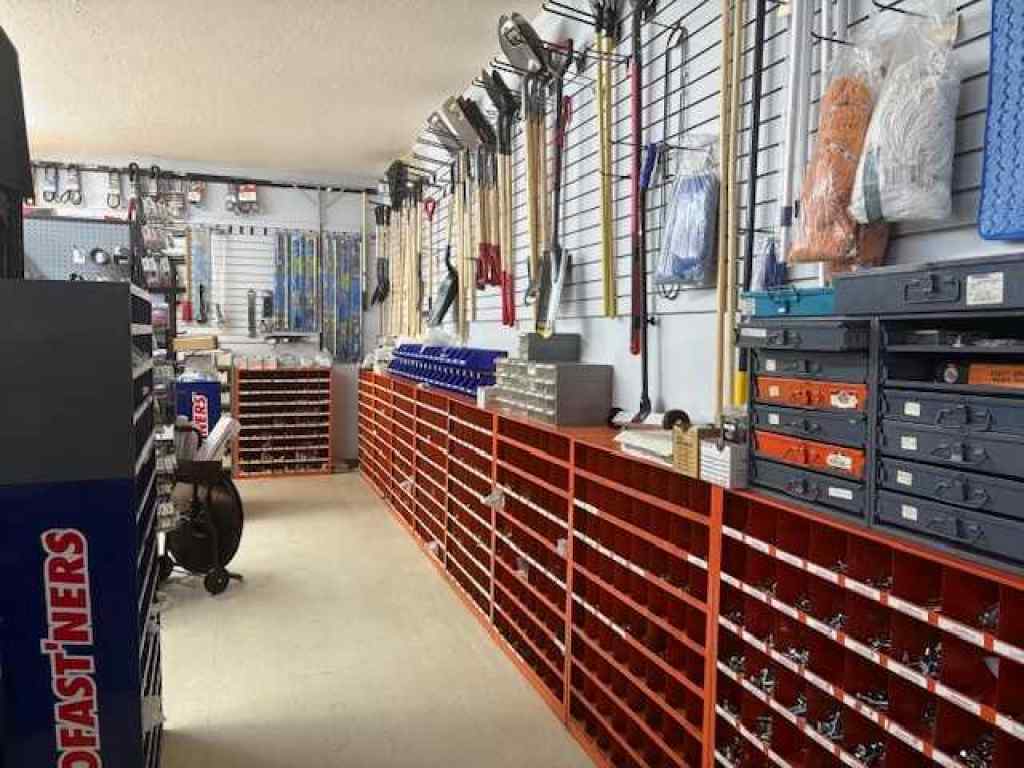MLS® A2197745 - 4624 47 Street  in Hardisty Hardisty, Commercial