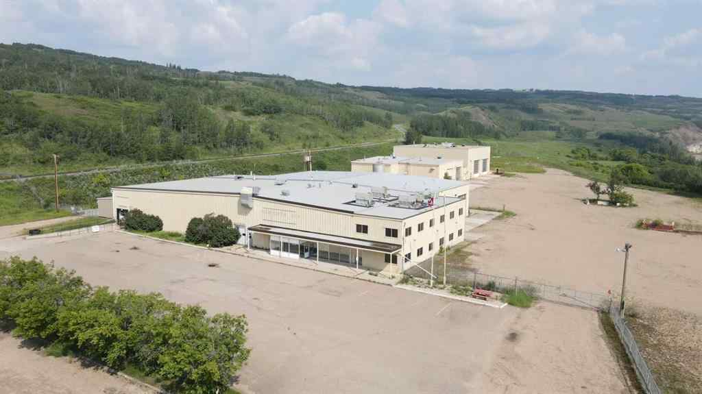 MLS® A2197781 - 8610 87 Avenue  in Industrial Area Peace River, Commercial