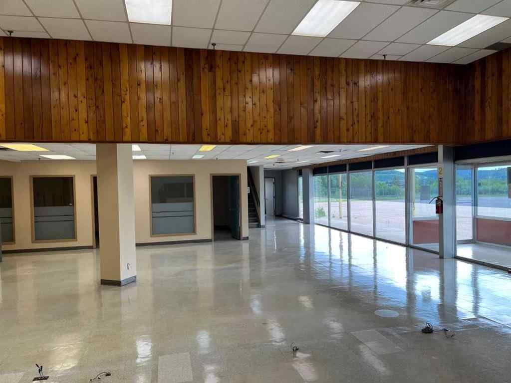 MLS® A2197781 - 8610 87 Avenue  in Industrial Area Peace River, Commercial