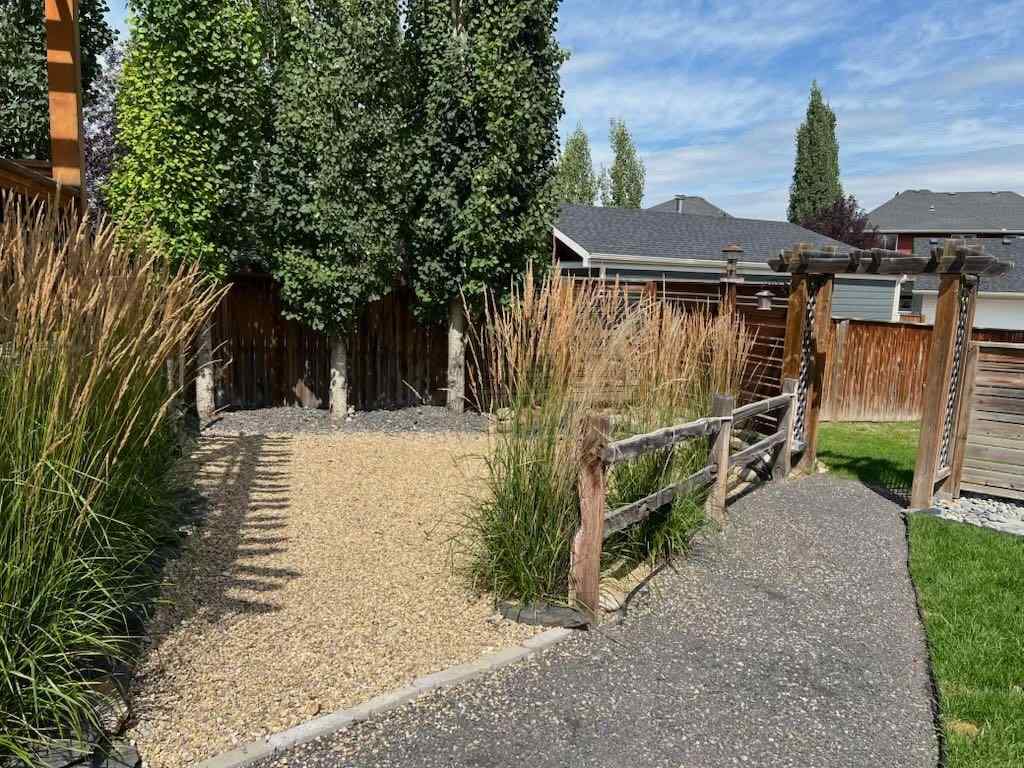 MLS® A2197796 - 25 Westridge Way  in Westridge Okotoks, Residential