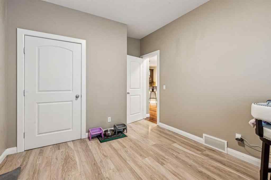MLS® A2197796 - 25 Westridge Way  in Westridge Okotoks, Residential