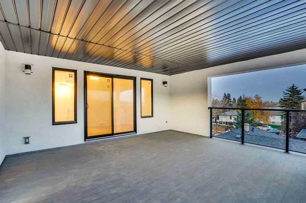 MLS® A2197870 - Unit #2 2633 1 Avenue NW in West Hillhurst Calgary, Residential