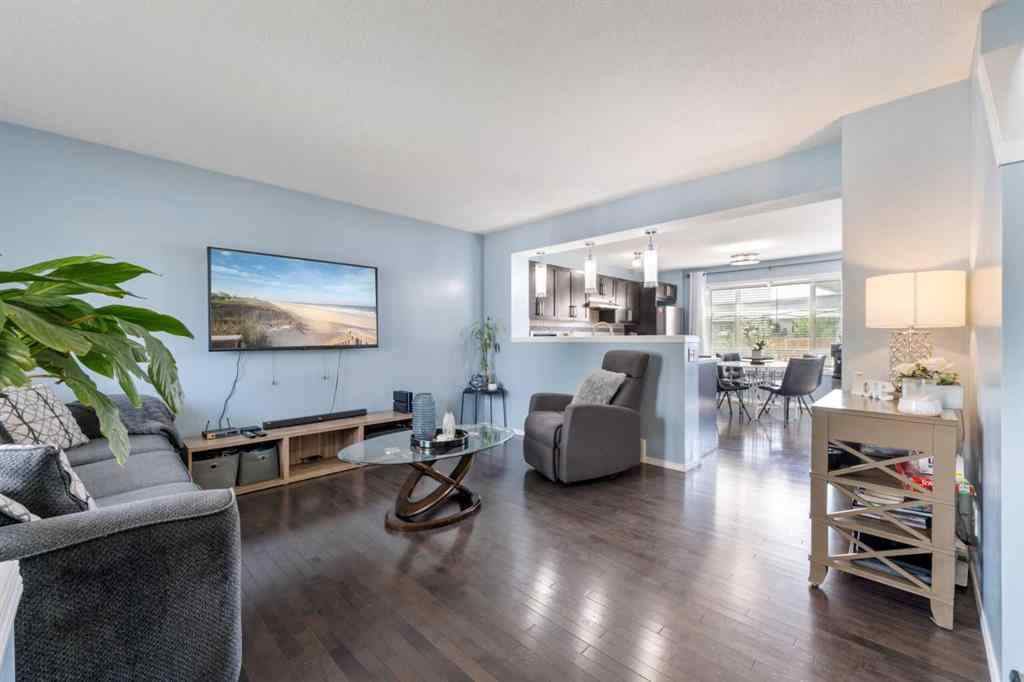 MLS® A2197895 - 4591 Elgin Avenue SE in McKenzie Towne Calgary, Residential