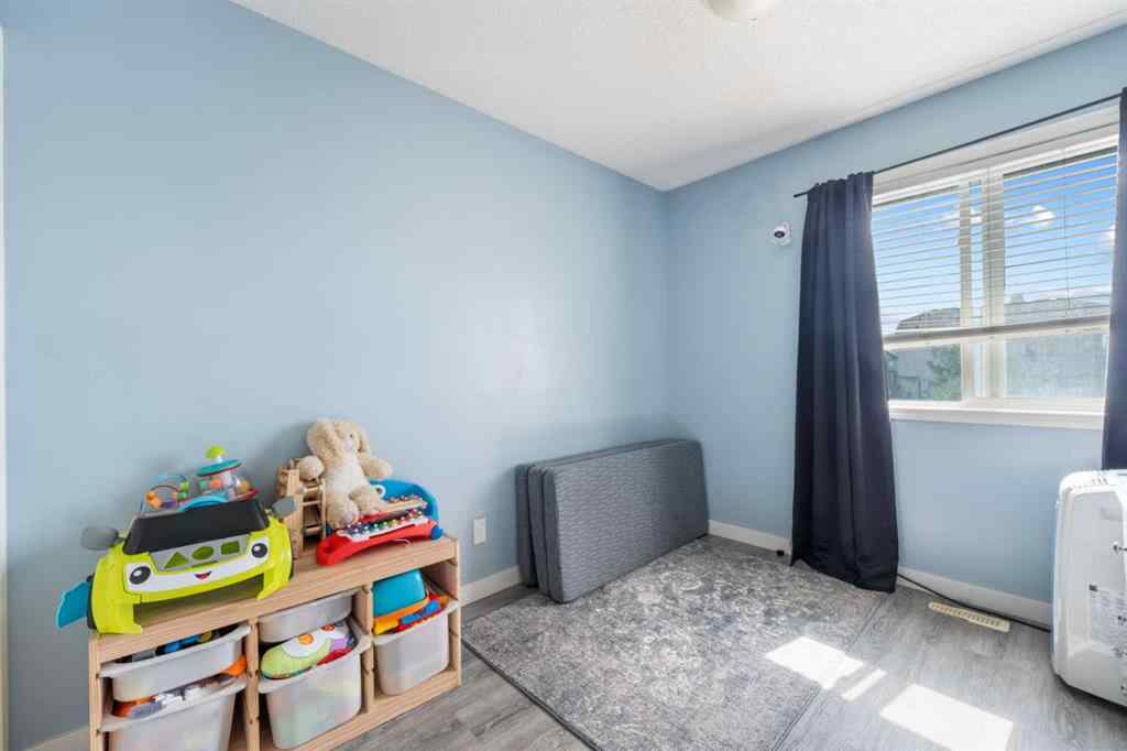 MLS® A2197895 - 4591 Elgin Avenue SE in McKenzie Towne Calgary, Residential