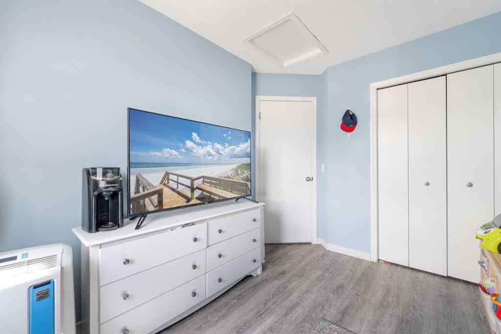 MLS® A2197895 - 4591 Elgin Avenue SE in McKenzie Towne Calgary, Residential
