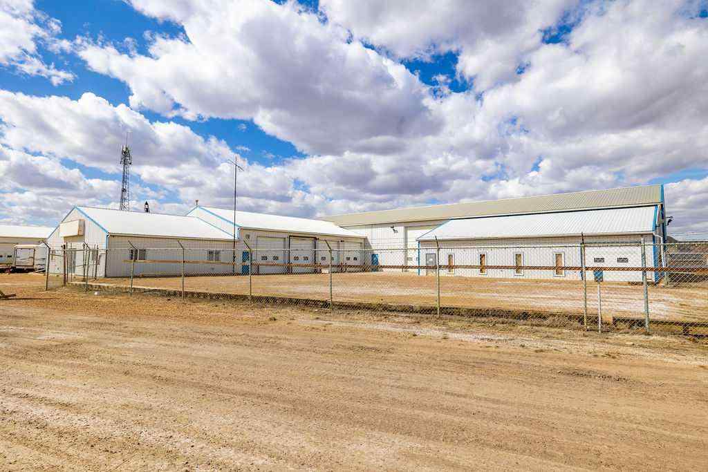 MLS® A2198013 - 800 SOUTH RAILWAY Avenue W in Downtown Drumheller Drumheller, Commercial