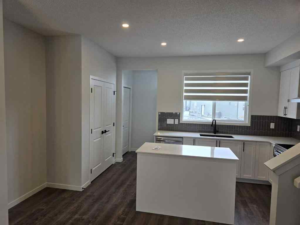 MLS® A2198238 - 90 Aquila Drive NW in Glacier Ridge Calgary, Residential