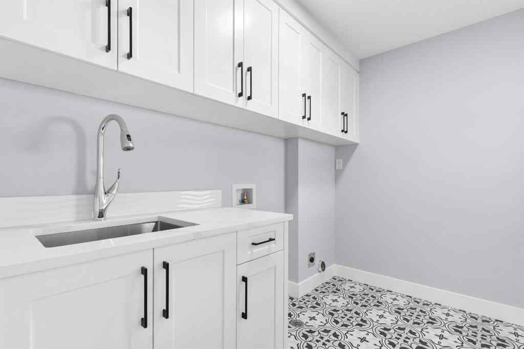 MLS® A2198348 - 700 Mandalay Link  in NONE Carstairs, Residential