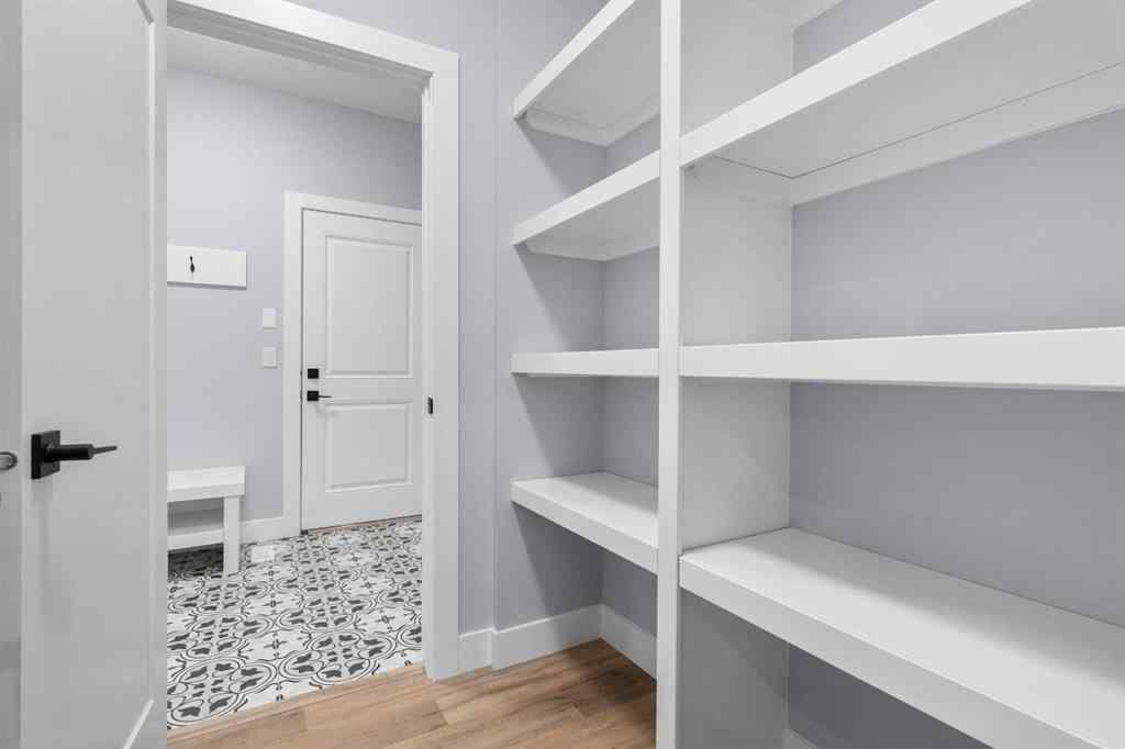 MLS® A2198348 - 700 Mandalay Link  in NONE Carstairs, Residential