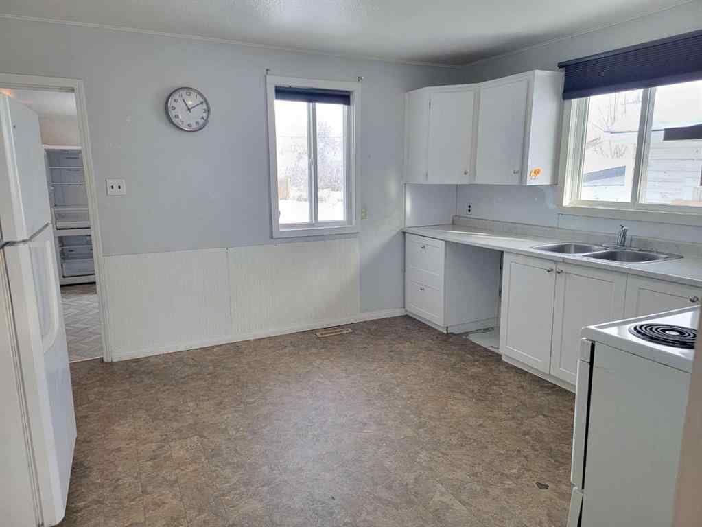 MLS® A2198588 - 5010 57 Street  in West Lloydminster Lloydminster, Residential
