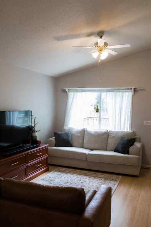 MLS® A2198653 - 812 Homeseekers Avenue  in NONE Rural Cardston County, Residential