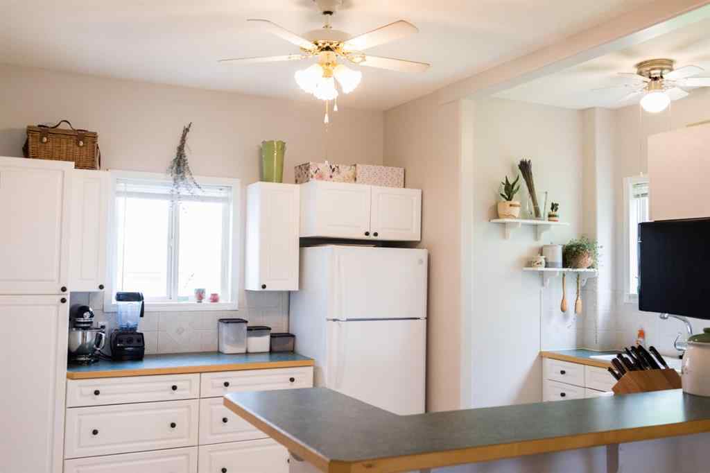 MLS® A2198653 - 812 Homeseekers Avenue  in NONE Rural Cardston County, Residential
