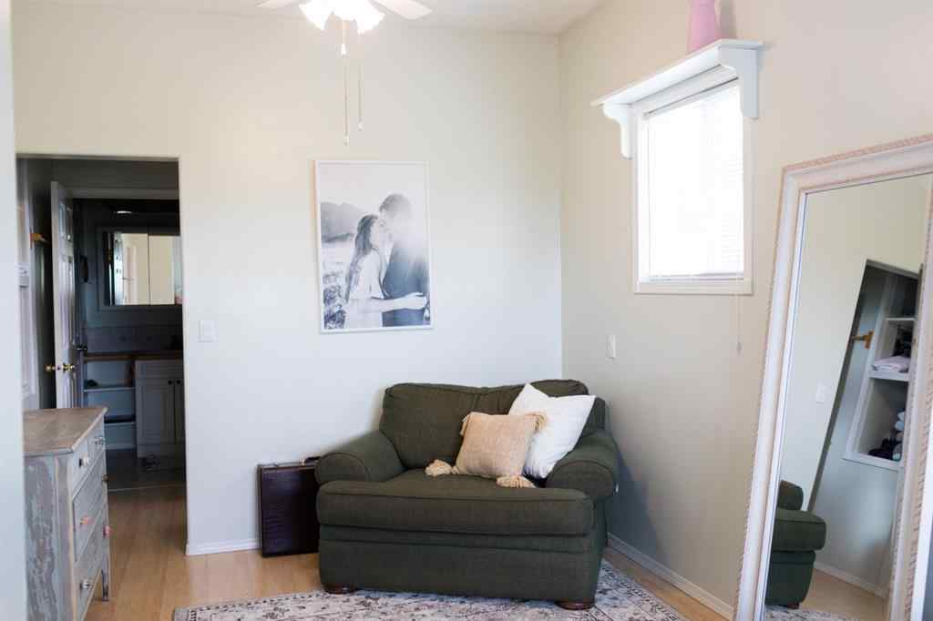 MLS® A2198653 - 812 Homeseekers Avenue  in NONE Rural Cardston County, Residential