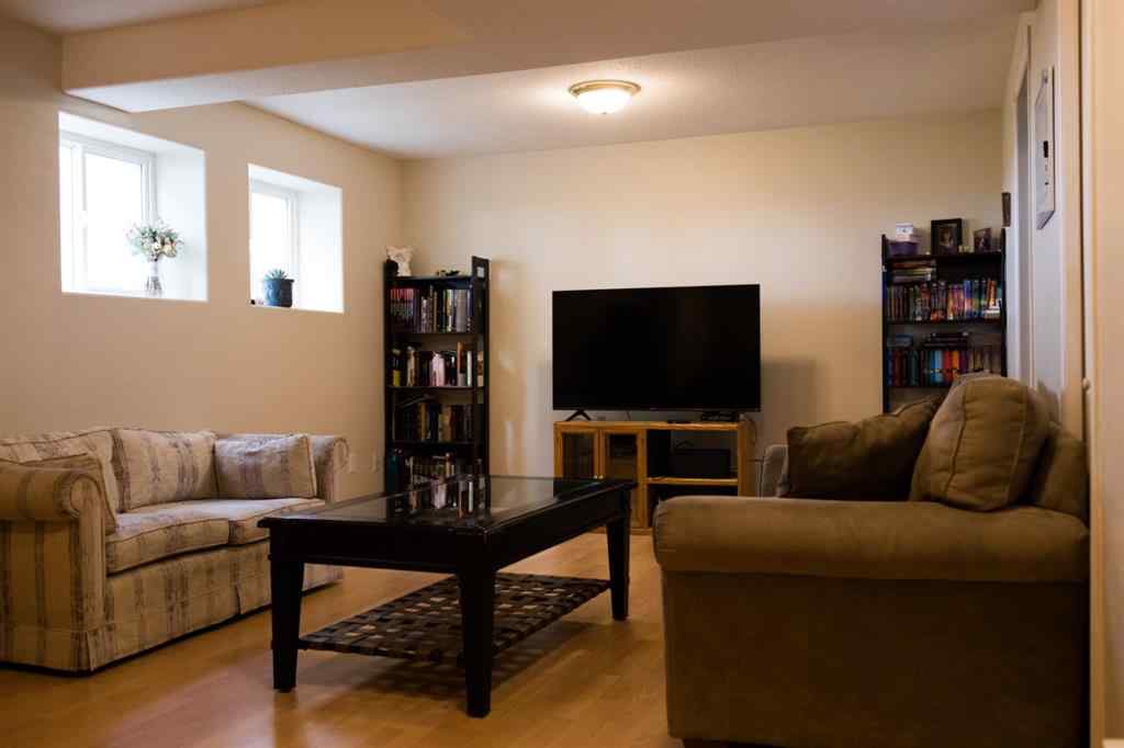 MLS® A2198653 - 812 Homeseekers Avenue  in NONE Rural Cardston County, Residential
