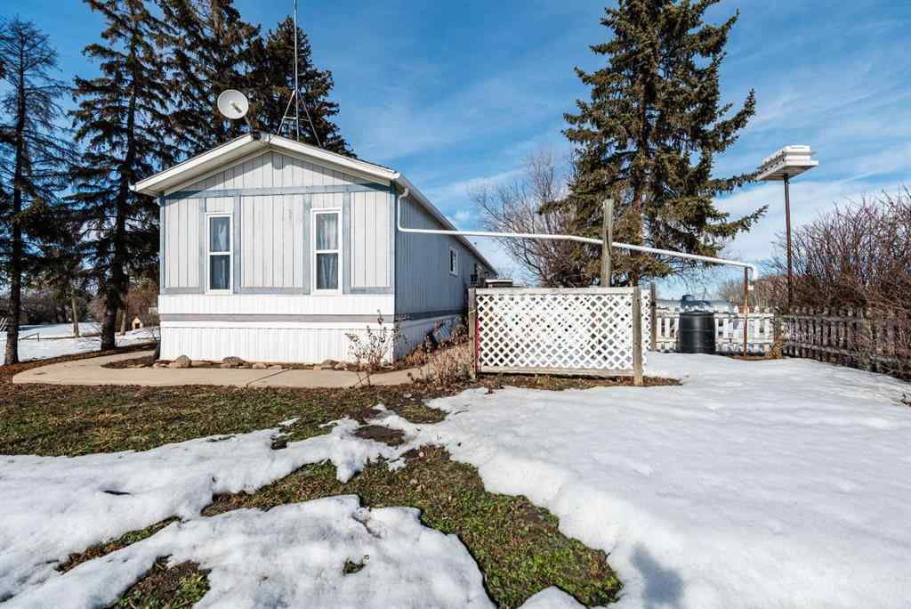 MLS® A2198912 - 213081 585 Highway  in NONE Rural Starland County, Residential