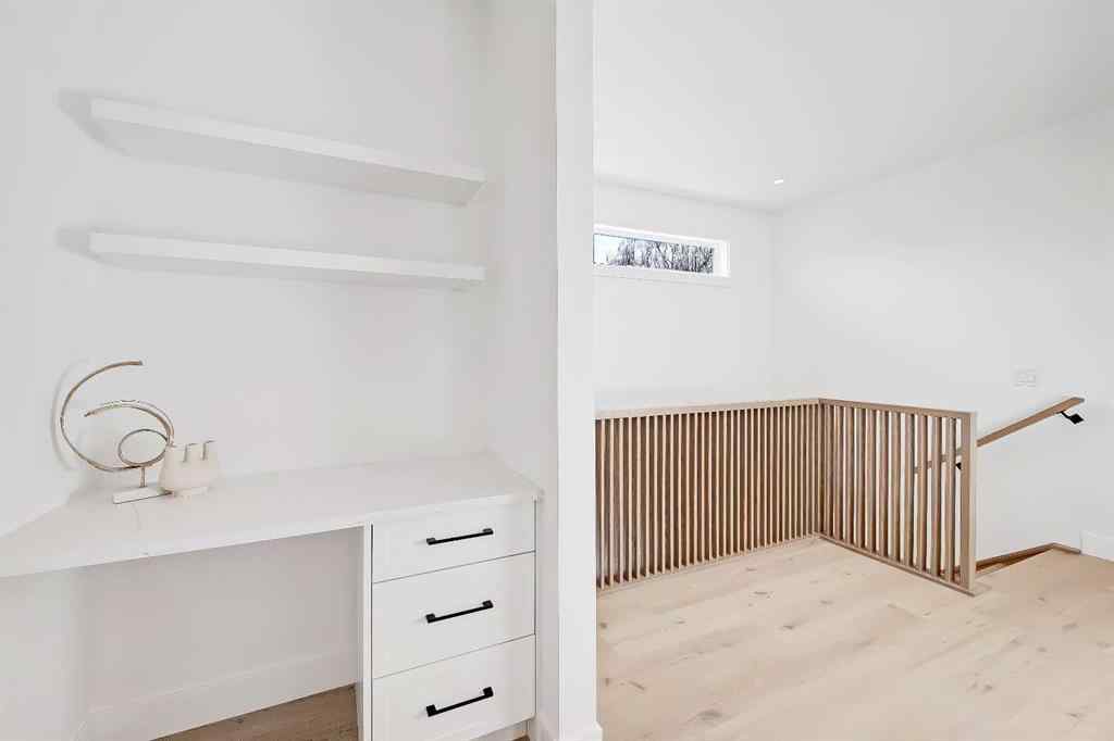 MLS® A2198942 - 215 25 Avenue NW in Tuxedo Park Calgary, Residential