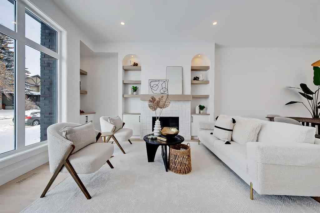 MLS® A2198942 - 215 25 Avenue NW in Tuxedo Park Calgary, Residential