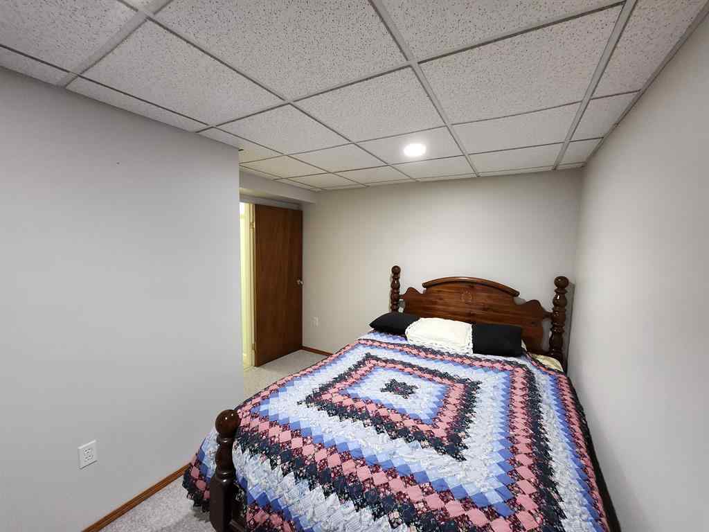 MLS® A2199147 - 300 Hammond Drive  in NONE Fox Creek, Residential