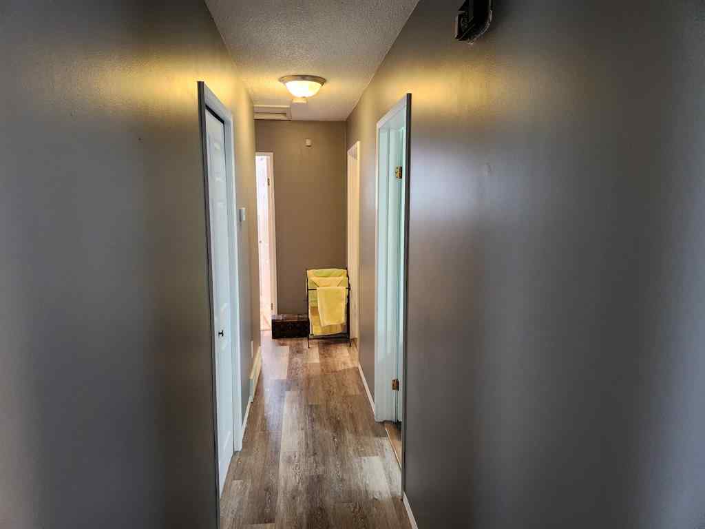 MLS® A2199147 - 300 Hammond Drive  in NONE Fox Creek, Residential