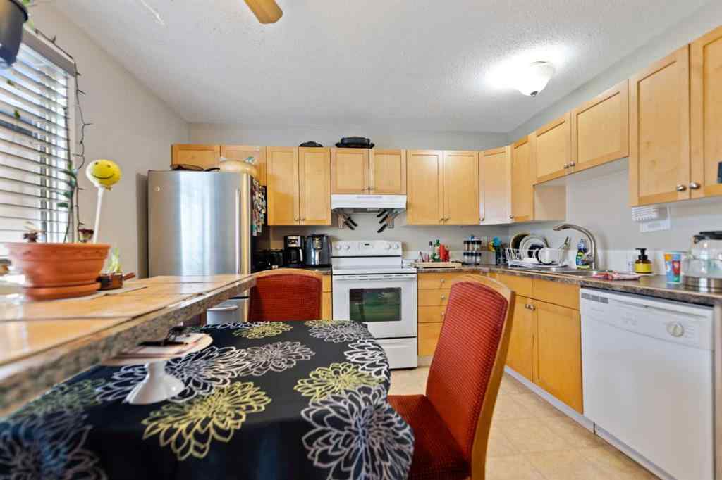 MLS® A2199208 - 49A Fonda Green SE in Forest Heights Calgary, Residential