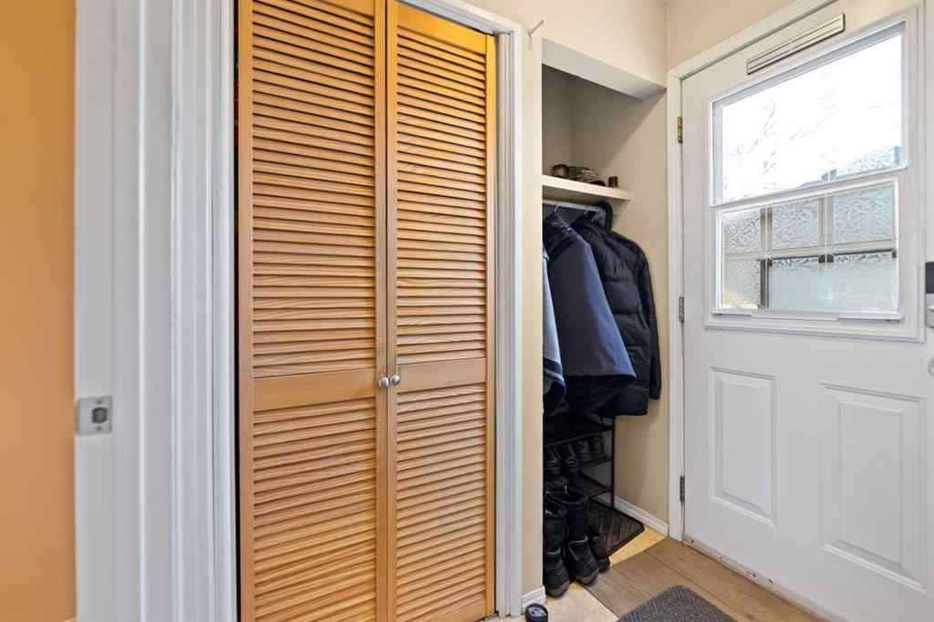 MLS® A2199208 - 49A Fonda Green SE in Forest Heights Calgary, Residential