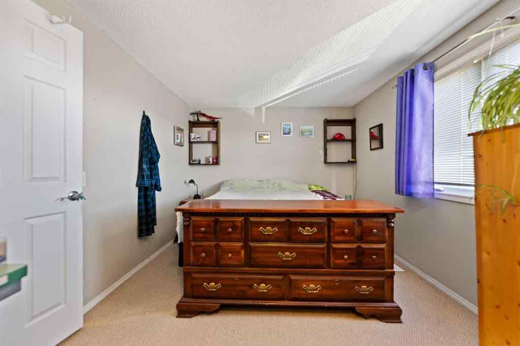 MLS® A2199208 - 49A Fonda Green SE in Forest Heights Calgary, Residential