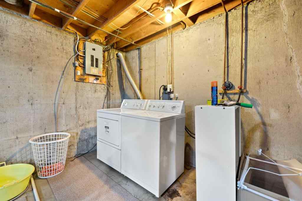MLS® A2199208 - 49A Fonda Green SE in Forest Heights Calgary, Residential