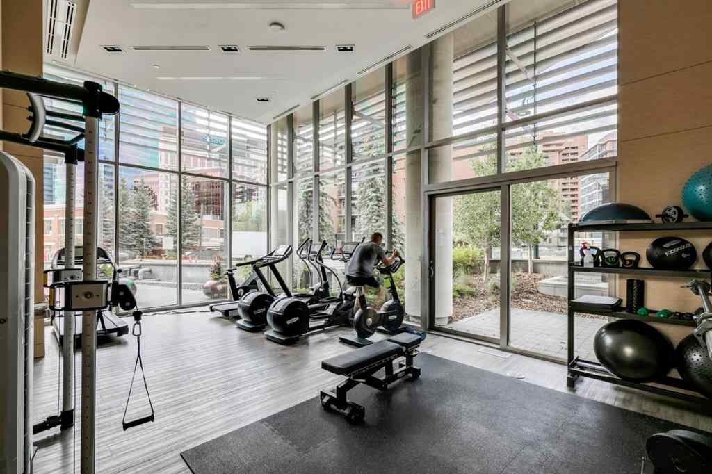 MLS® A2199261 - Unit #811 738 1 Avenue SW in Eau Claire Calgary, Residential