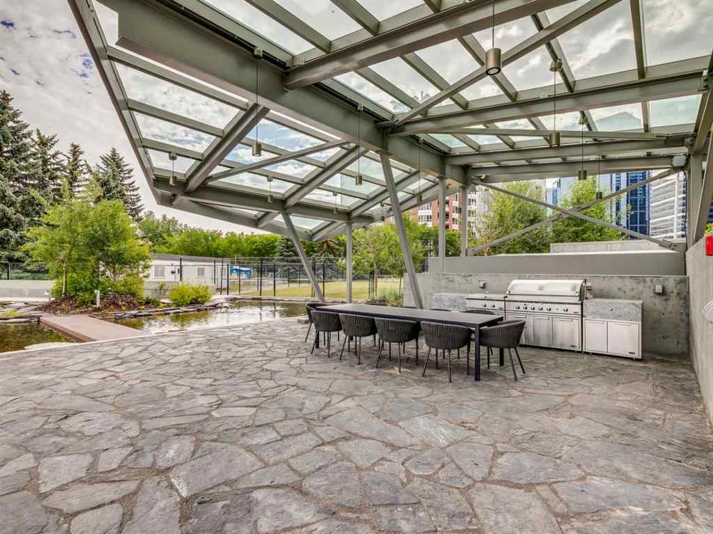 MLS® A2199261 - Unit #811 738 1 Avenue SW in Eau Claire Calgary, Residential