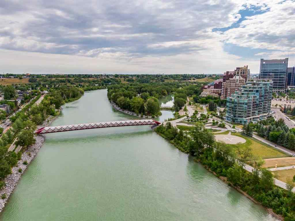 MLS® A2199261 - Unit #811 738 1 Avenue SW in Eau Claire Calgary, Residential
