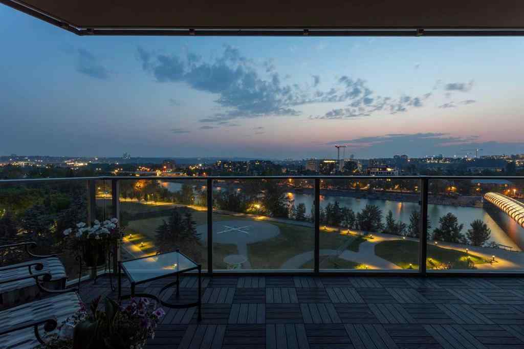 MLS® A2199261 - Unit #811 738 1 Avenue SW in Eau Claire Calgary, Residential
