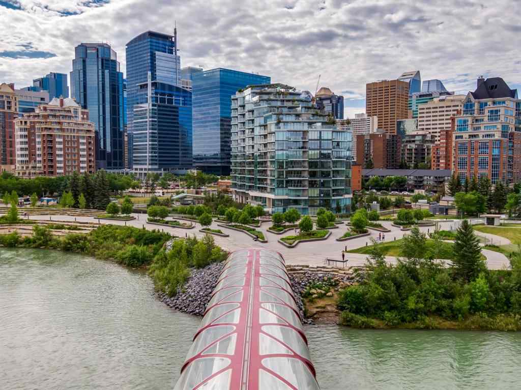 MLS® A2199261 - Unit #811 738 1 Avenue SW in Eau Claire Calgary, Residential