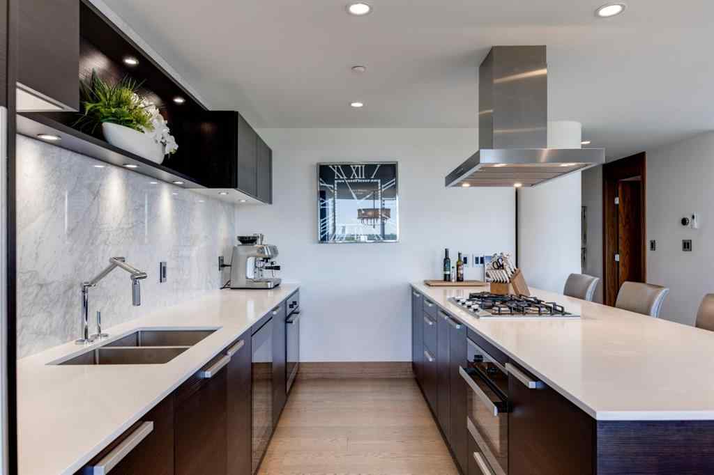 MLS® A2199261 - Unit #811 738 1 Avenue SW in Eau Claire Calgary, Residential