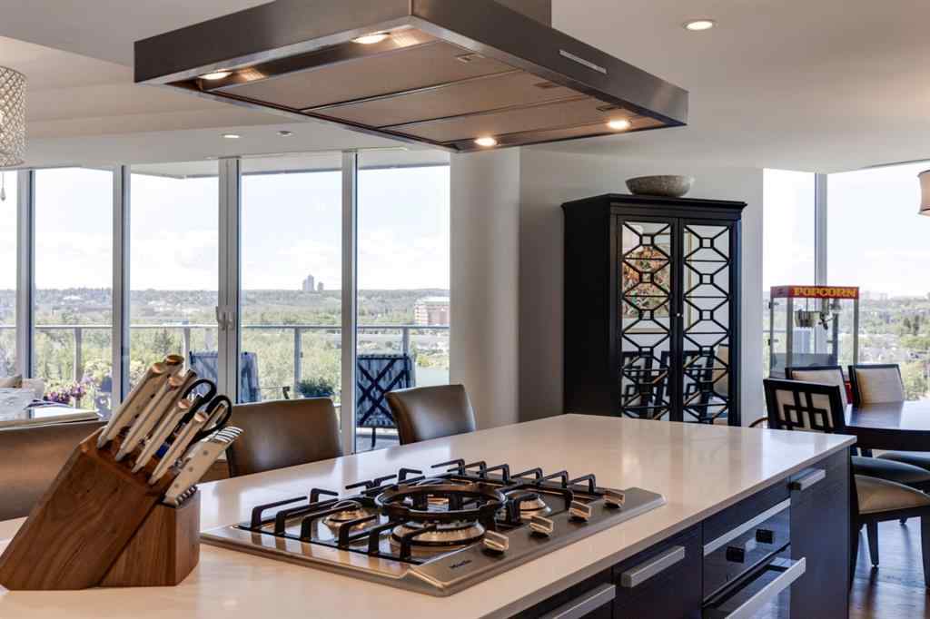 MLS® A2199261 - Unit #811 738 1 Avenue SW in Eau Claire Calgary, Residential