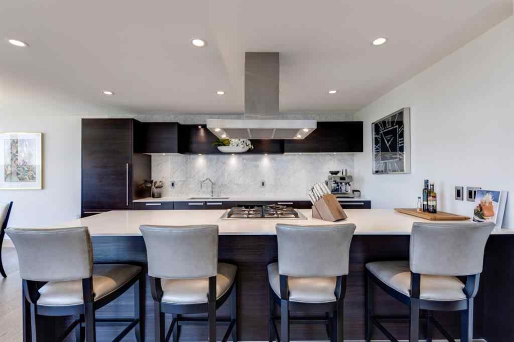 MLS® A2199261 - Unit #811 738 1 Avenue SW in Eau Claire Calgary, Residential